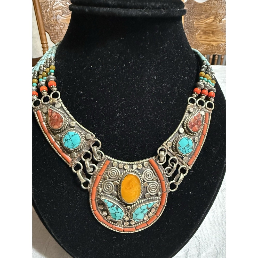 Vintage Design Tibetan Handmade Necklace With Turquoise Copal & Coral Stone - Picture 2 of 10